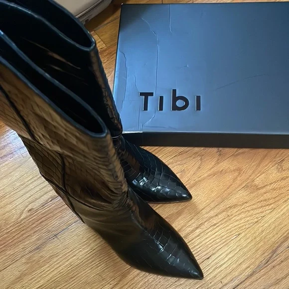 Tibi boots - Picture 1 of 5